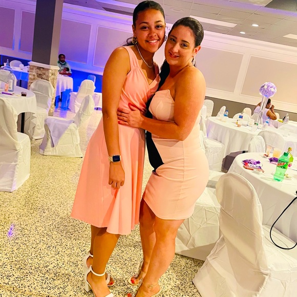 Black and Pink One Sleeve Dress 😍 - Picture 5 of 5